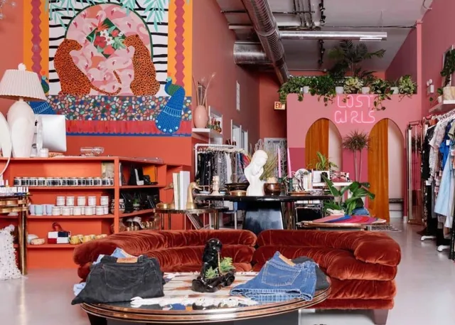 Shop Unique Finds and Sip Free Cocoa: The Logan Square Vintage Crawl Is Back This Month