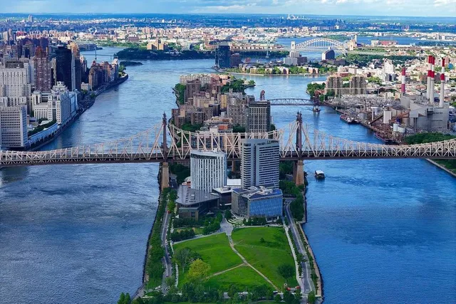 The Manhattan Skyline View That Costs Just A Subway Swipe — And It’s The Hidden NYC Experience Everyone Forgets About