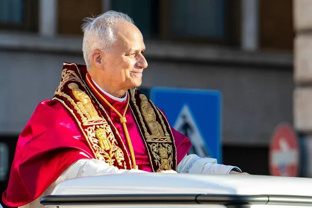 This New Sightseeing Tour Explores Pope Leo’s Early Years on the South Side of Chicago