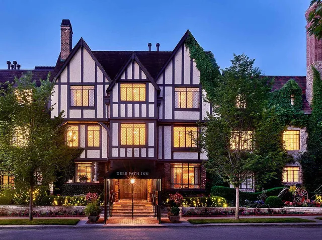 Only 1 Hour From Chicago—This Cozy, Picturesque Hotel Was Named the Most Iconic in Illinois