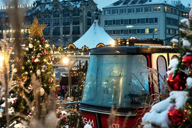 You Can Sip Free Swiss Hot Chocolate At This Cozy NYC Wine Bar For A Limited-Time