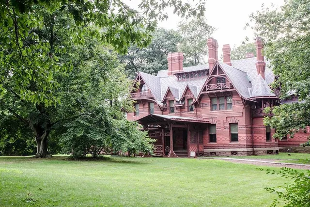 A Short Drive From NYC, This Quaint Connecticut Village Was Mark Twain’s Retreat — And It’s Packed With His Personal Stories