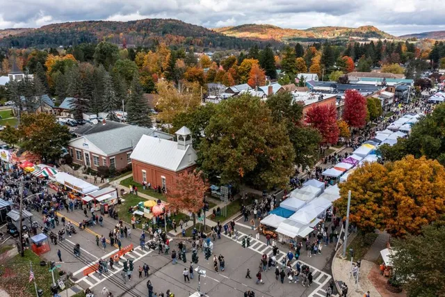 This Charming NY Town Hosts One Of America’s Best Fall Fests — 200 Food, Craft & Art Vendors, Chairlifts Over Fall Foliage & Live Music