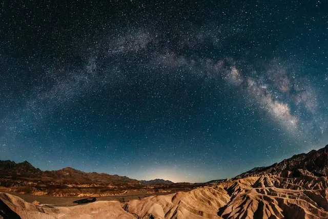 This Mars-Like Landscape 4 Hours From L.A. Is One Of The Best Places For Stargazing In America — Thanks To Its Unique Geography