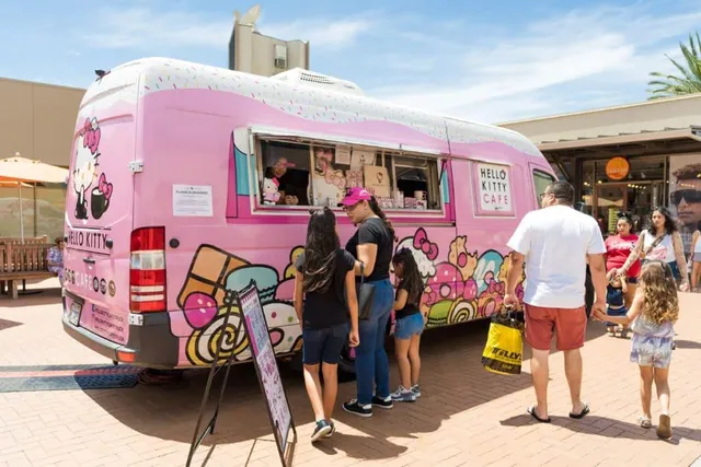 A Hello Kitty Cafe Truck Selling Themed Treats And Special Merch Is Coming To Northern California