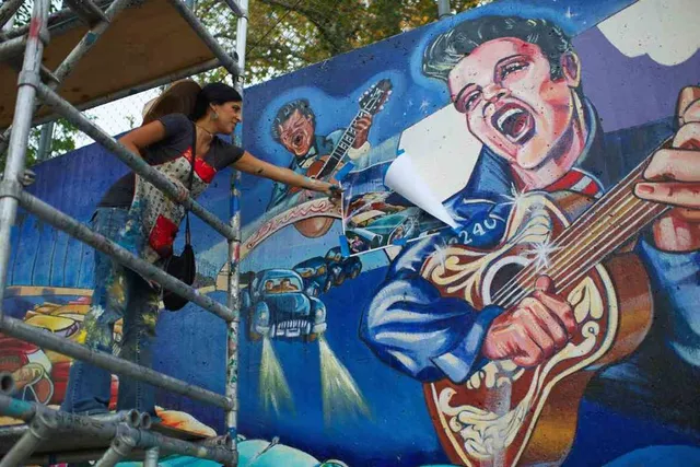 California’s Largest Street Mural Is In L.A. — It Took 400 People To Paint This Half-Mile-Long Piece