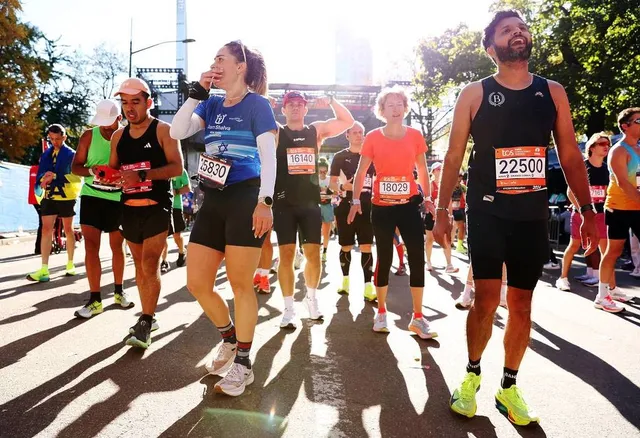NYC Marathon Runners Can Get Over 30 Freebies in NYC This Week — Free Burgers, Cocktails, Museum Entry & More
