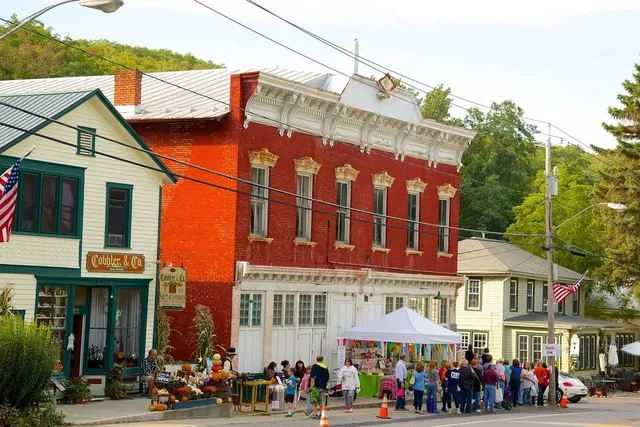 This Tiny Upstate NY Town Is Being Called NY’s ‘Most Fairytale-Like’ — And Its Healing Waters Once Drew Oscar Wilde