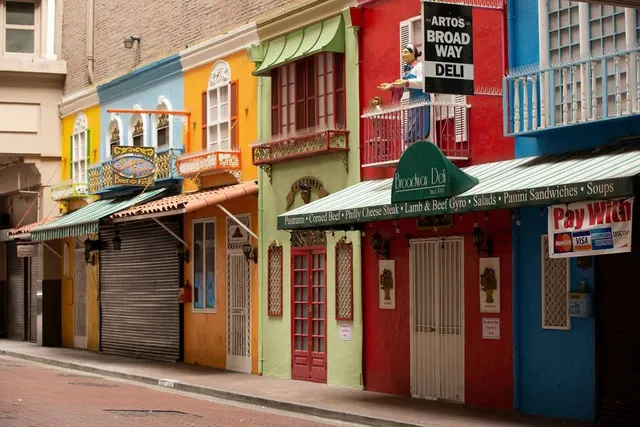 This Hidden DTLA Street Feels Like A European Village Alley — Here's How To Access St. Vincent Court