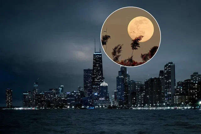 The Harvest Moon is Rising Tonight—Here’s Where to See it in Chicago
