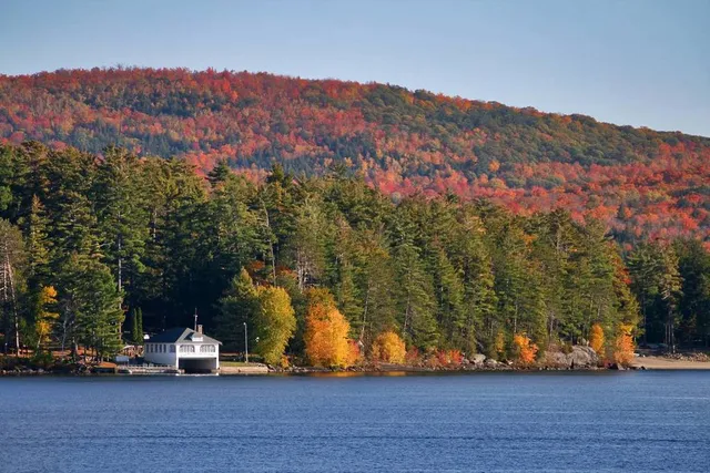 This Serene Adirondack Town Is One of Upstate NY’s Best Weekend Trips — With a 9-Mile Lake, Cozy Cabins, & Scenic Mountain Trails