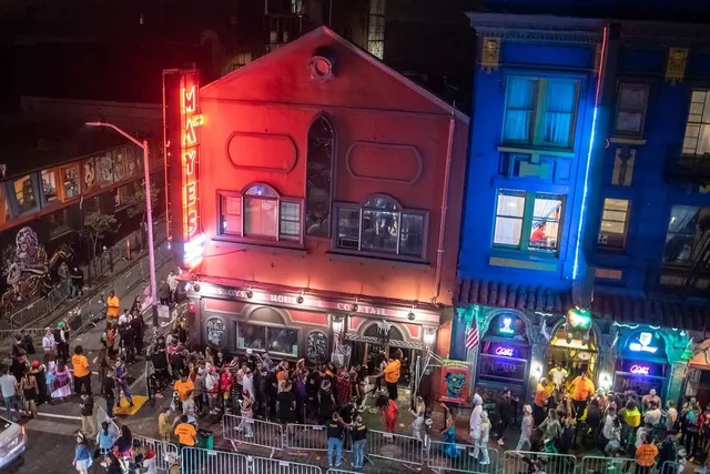 The Largest Halloween Event In San Francisco Is A Massive Bar Crawl That Spans Multiple Neighborhoods