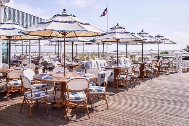 This Dreamy New England Restaurant Is The Best Waterfront Dining Spot In the Country—Perfect For A July 4th Trip From NYC