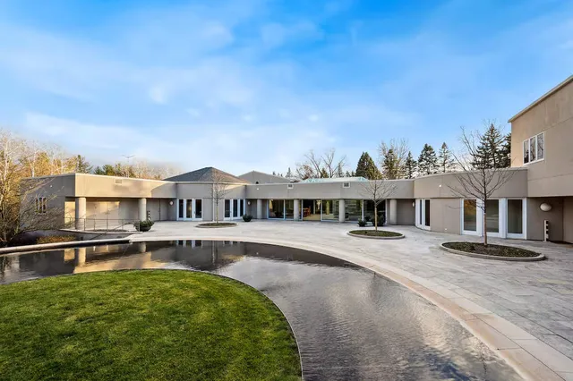 You Can Now Rent Michael Jordan’s Former Mansion on Airbnb—Here's How Much It Costs