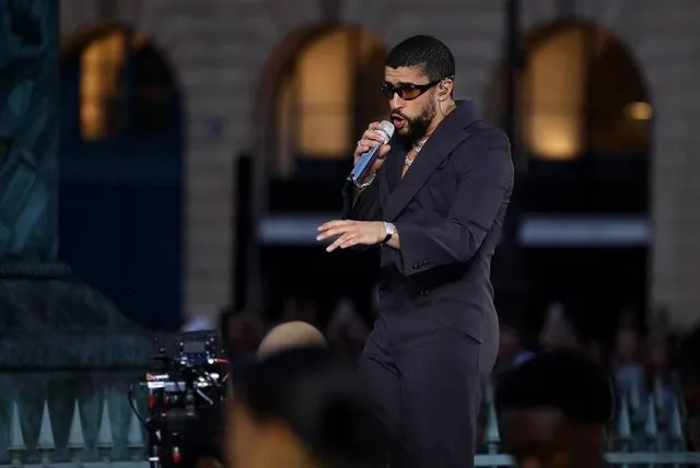 A Very Benito Holiday: LA Plaza Hosts Bad Bunny Look-Alike Contest At The Holiday Artist Mercado