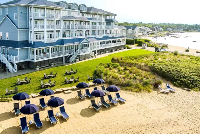 One of the Best Waterfront Hotels in America Is A Jaw-Dropping Connecticut Gem Overlooking the Long Island Sound