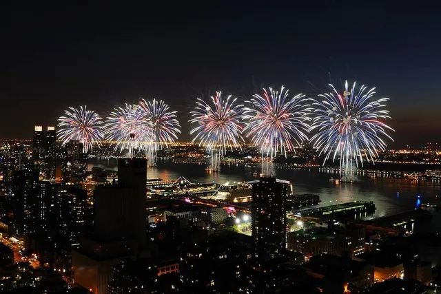 100,000 People Will Get Free VIP Views Of The Macy’s Fireworks Show — Here’s How To Snag One Before They Instantly “Sell Out” Tomorrow