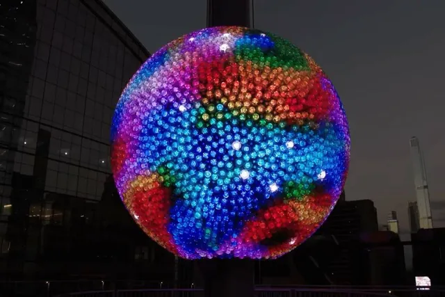Times Square’s Largest-Ever New Year’s Eve Ball Was Just Unveiled — It’s 12 Feet Wide, Over 12K Pounds, & Covered In Double The Glittering Crystals