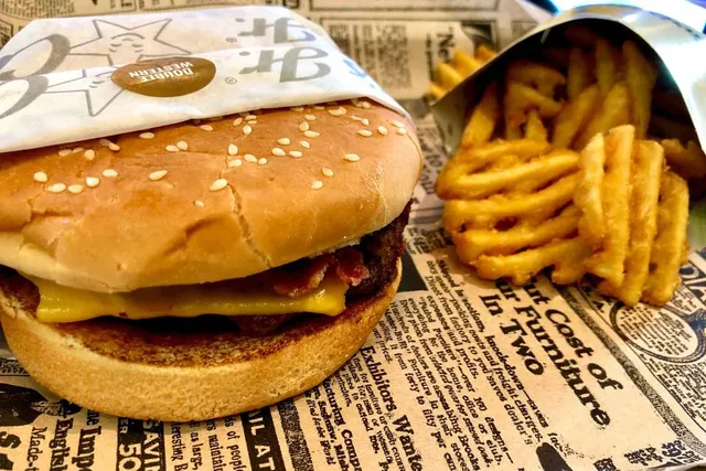 This Fast Food Chain Is Now Offering $1 Meals Around SoCal Amid Government Shutdown — Here’s What You Need To Know