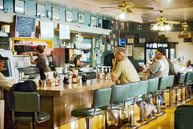 L.A. County’s Oldest Restaurant Is A 139-Year-Old Classic Diner — Serving Icons Like Frank Sinatra Since 1886