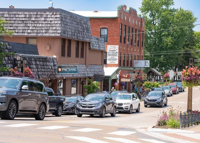 The Best Small Town in Indiana Is Known as “An Artistic Jewel”—It’s Only a Bus Ride Away From Chicago