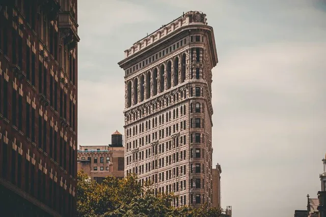 The Flatiron Building To Shine After 123 Years—A Historic Lighting Transformation