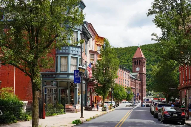 America’s ‘Little Switzerland’ Is Just 2 Hours From NYC — With Fairytale Streets, A Vintage Train, & Alpine Charm
