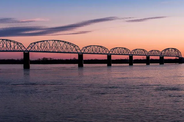 Illinois’ 2nd Least Visited State Park Hides 1,000-Year-Old Native American Mounds—And Almost No One Knows About It