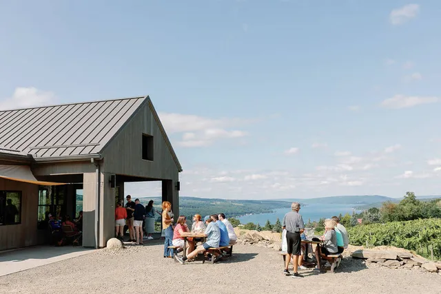 I Grew Up in the ‘Best Wine Region’ in the U.S., Here Are The Lakefront Spots That Actually Shaped My 20s