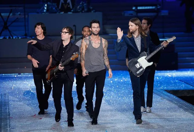 Maroon 5 Bringing “Love is Like” Tour to Chicago This Fall