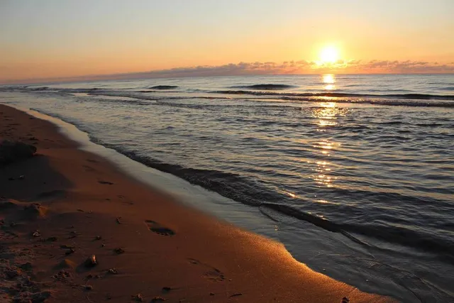 One of the Best Swimming Lakes in the U.S. is on the Chicago Shoreline and Offers Incredible Views