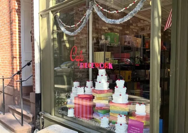 There’s An Adorable Holiday Market Tucked Away In A Small West Village Coffee Shop — But You Have Less Than 2 Weeks To Catch It