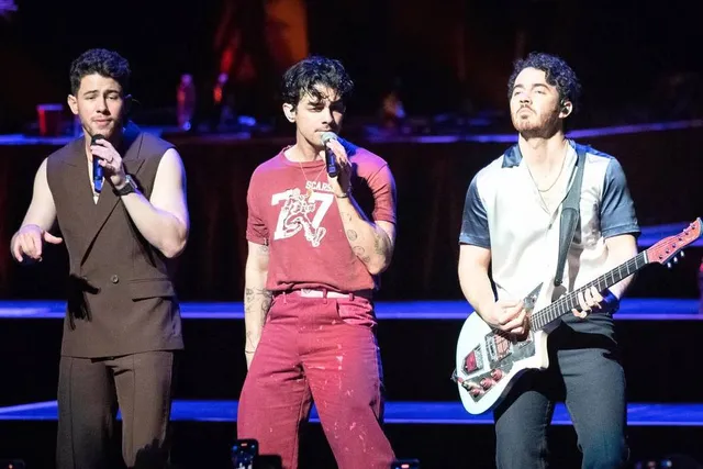 A Jonas Brothers Pop Up Is Headed To L.A. Just Ahead Of Their Intuit Dome Show – Here’s When & What To Expect