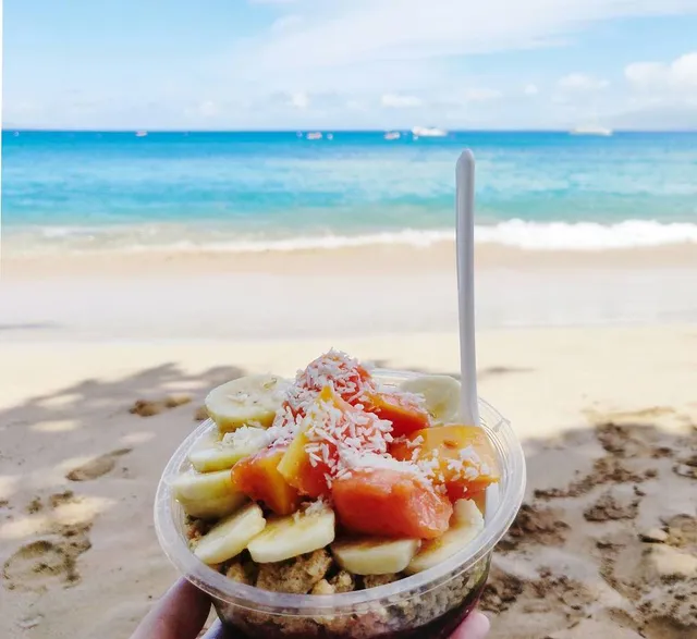 Playa Bowls Opens Second Chicago Location in Lincoln Park