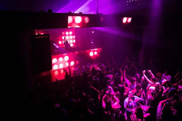 This 80’s Thriller-Themed Club Experience Starts And Ends Early Enough So You Have No Excuse Not To Go