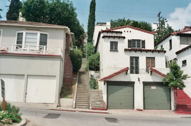 This Unassuming Staircase In L.A.’s Silver Lake Neighborhood Is A World-Famous 1930s Filming Location