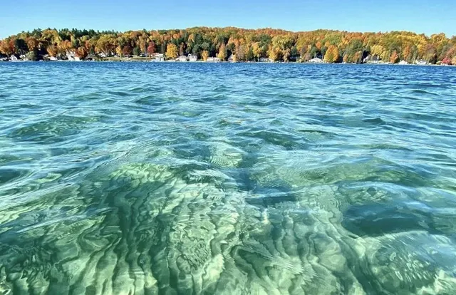 This Crystal Clear Lake in Michigan Near Chicago Is Known as the ‘Caribbean of the North’—And Most People Have Never Heard of It