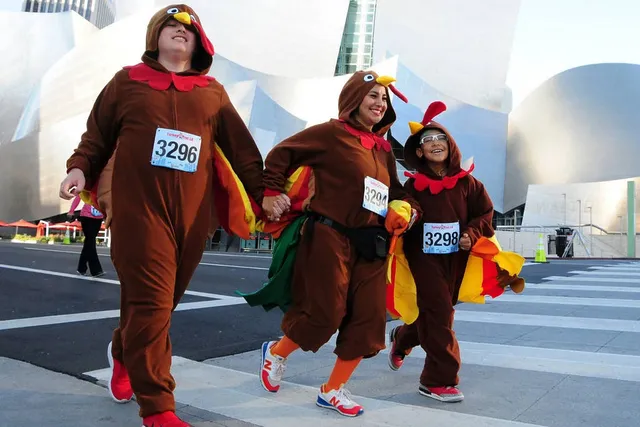 Turkey Trot Returns To L.A. For 13th Annual Thanksgiving Day Event – Here’s How To Join
