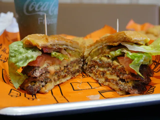 Phat Buns (Western Boulevard)