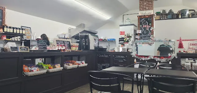 Village Market & Cafe