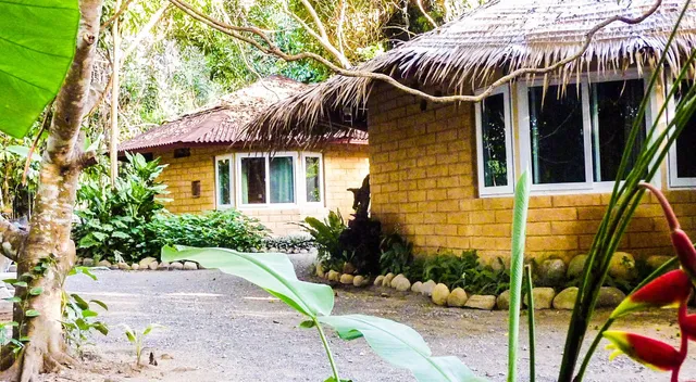 Baandin Chiewlarn Resort