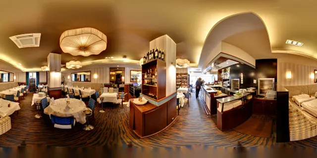 Vin & Marée Suffren Ecole Militaire