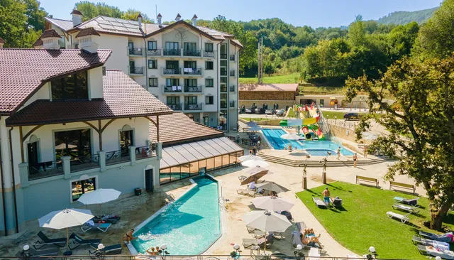 Готельно-ресторанний SPA комплекс Мольфар