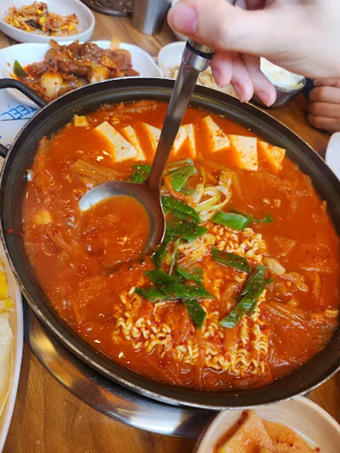 옛날김치찌개전문점
