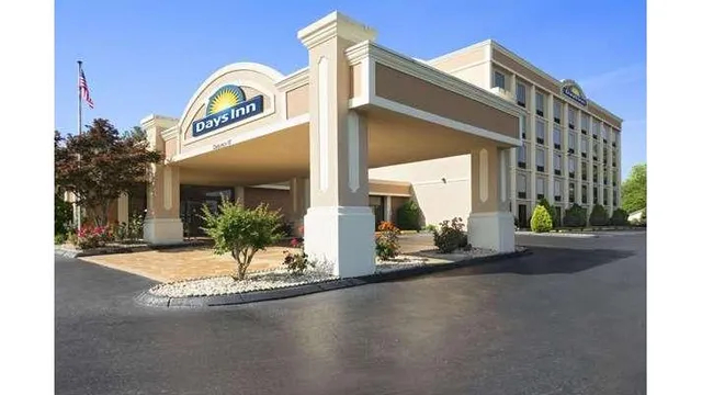 Days Inn by Wyndham Rome Downtown