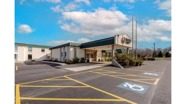 Quality Inn & Suites New Hartford - Utica