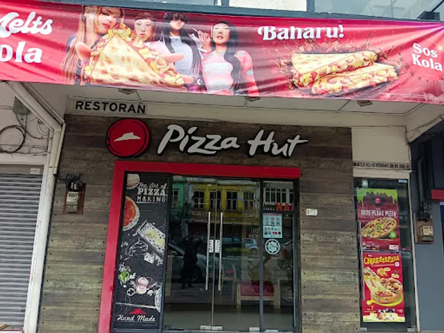 Pizza Hut Restaurant Banting