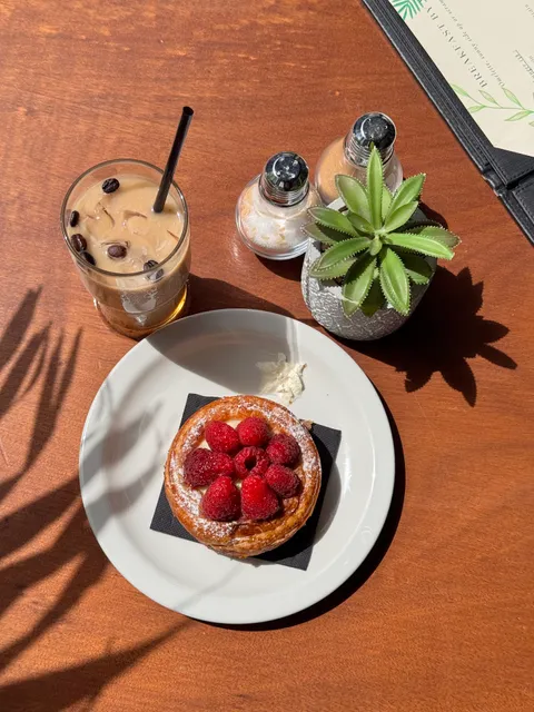 Take A Break by W - Coffee Shop - Breakfast, Bakery & Pastrie Cupecoy SXM