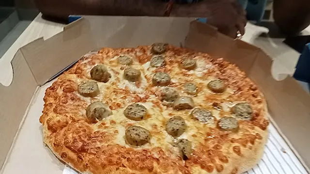 Domino's Pizza | Jankalyan nagar, Mumbai