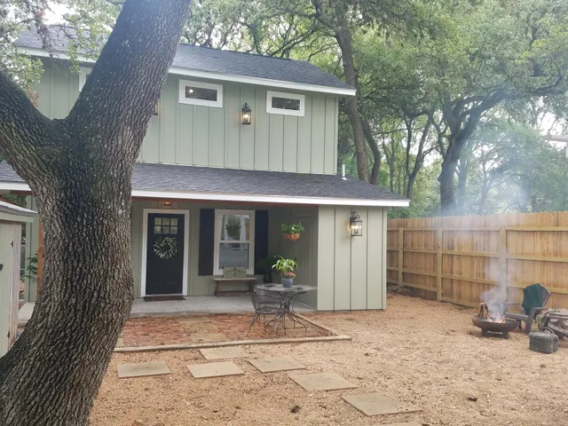 River Haven Guest House, LLC